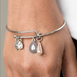 3/$10 “Gracefully Graceful” bracelet
